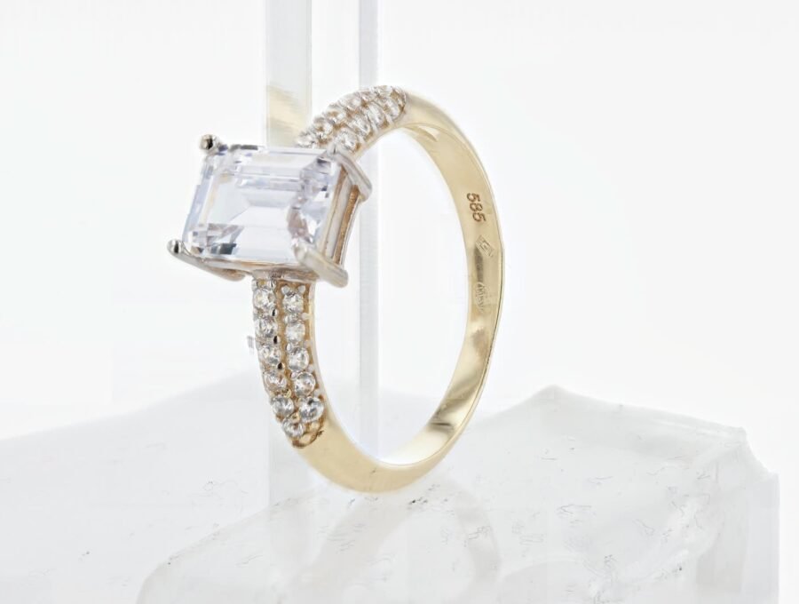 Jewelry Retouching before