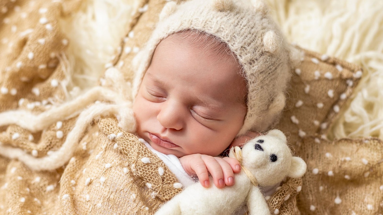 Newborn & Maternity Retouching after